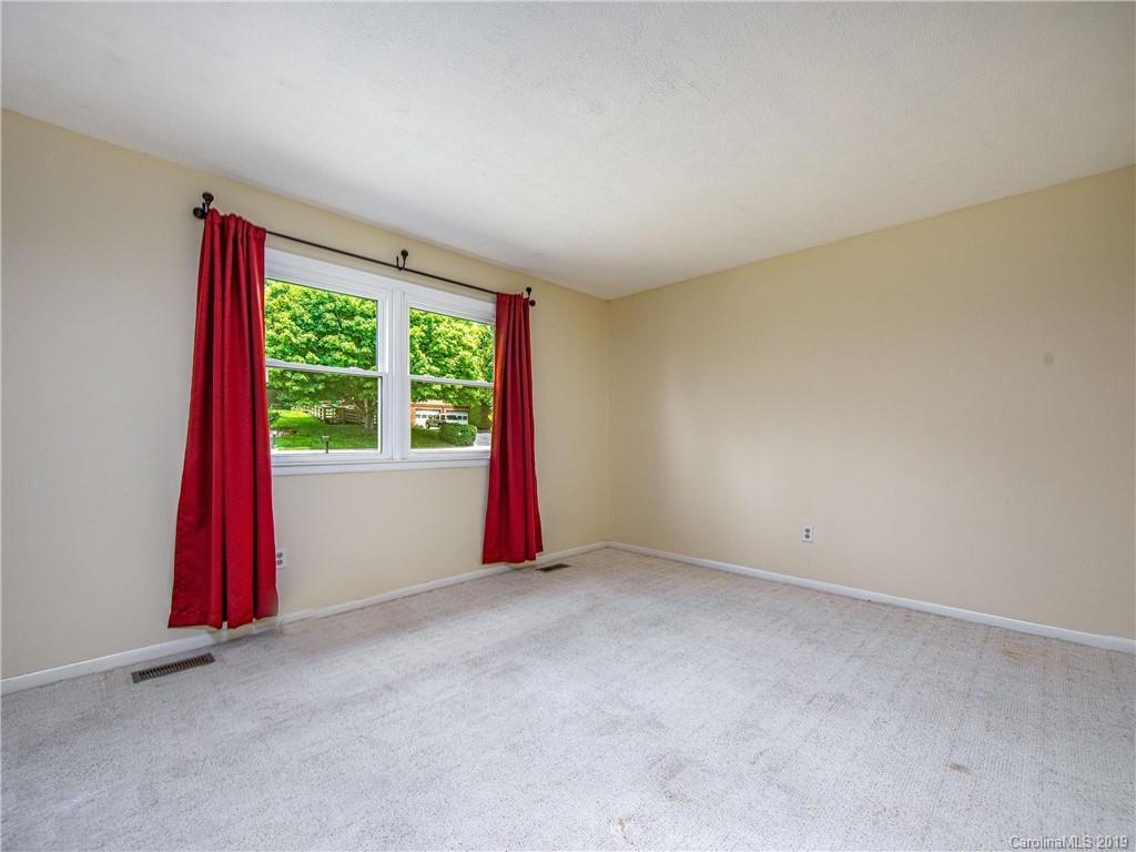6 Wildwood Lane Weaverville NC 28787