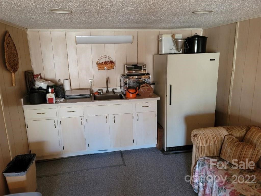 1626 Seven Mile Ridge Road Burnsville NC 28714