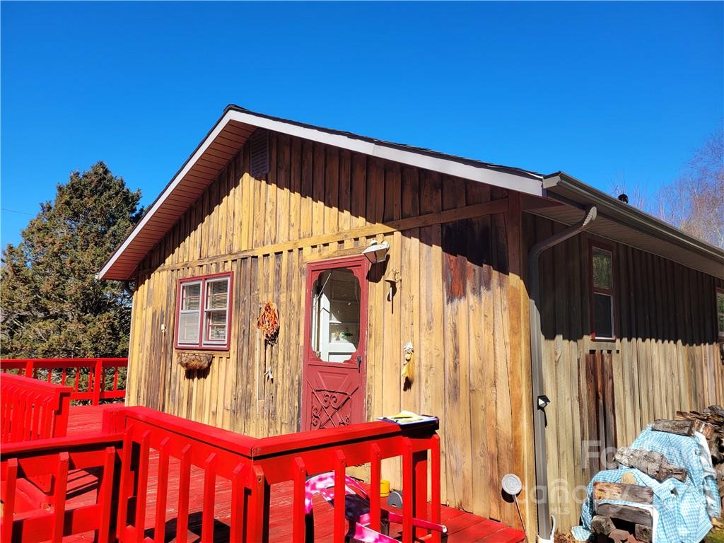 1626 Seven Mile Ridge Road Burnsville NC 28714