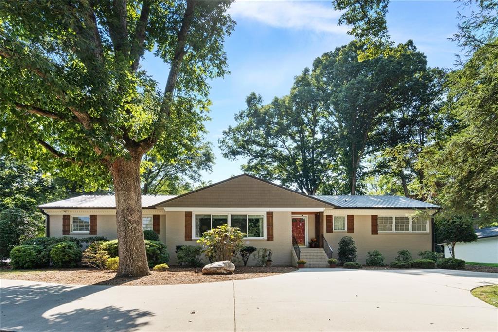 1031 15th Avenue Nw Hickory NC 28601