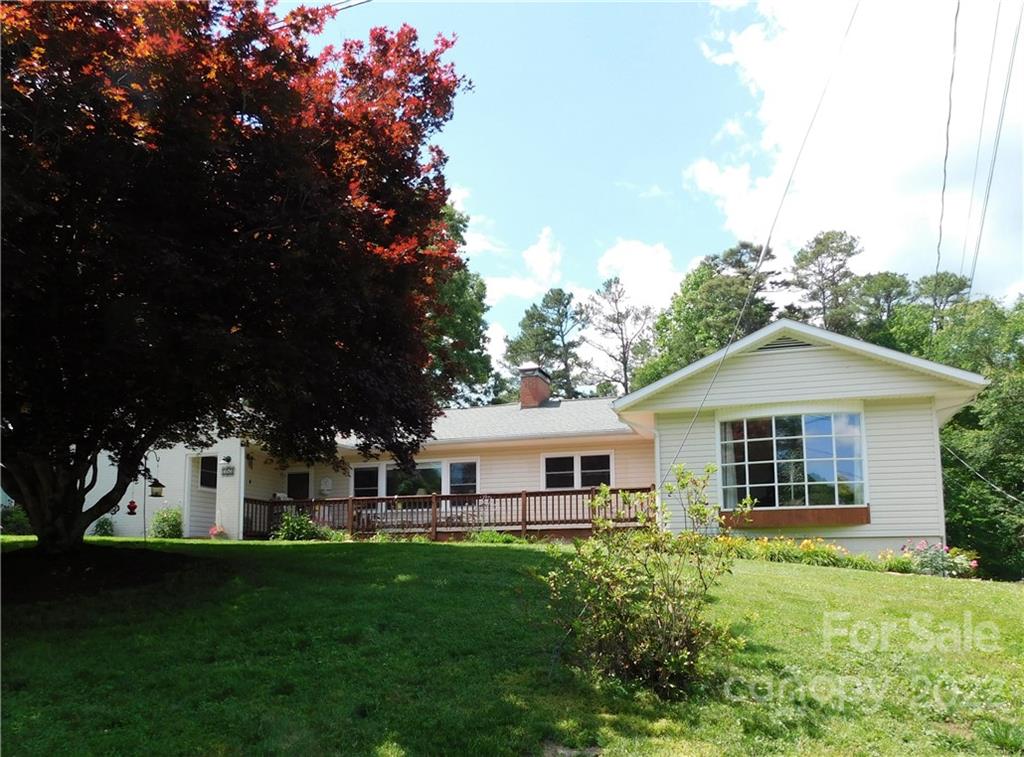 353 Hawthorne Drive Brevard NC 28712