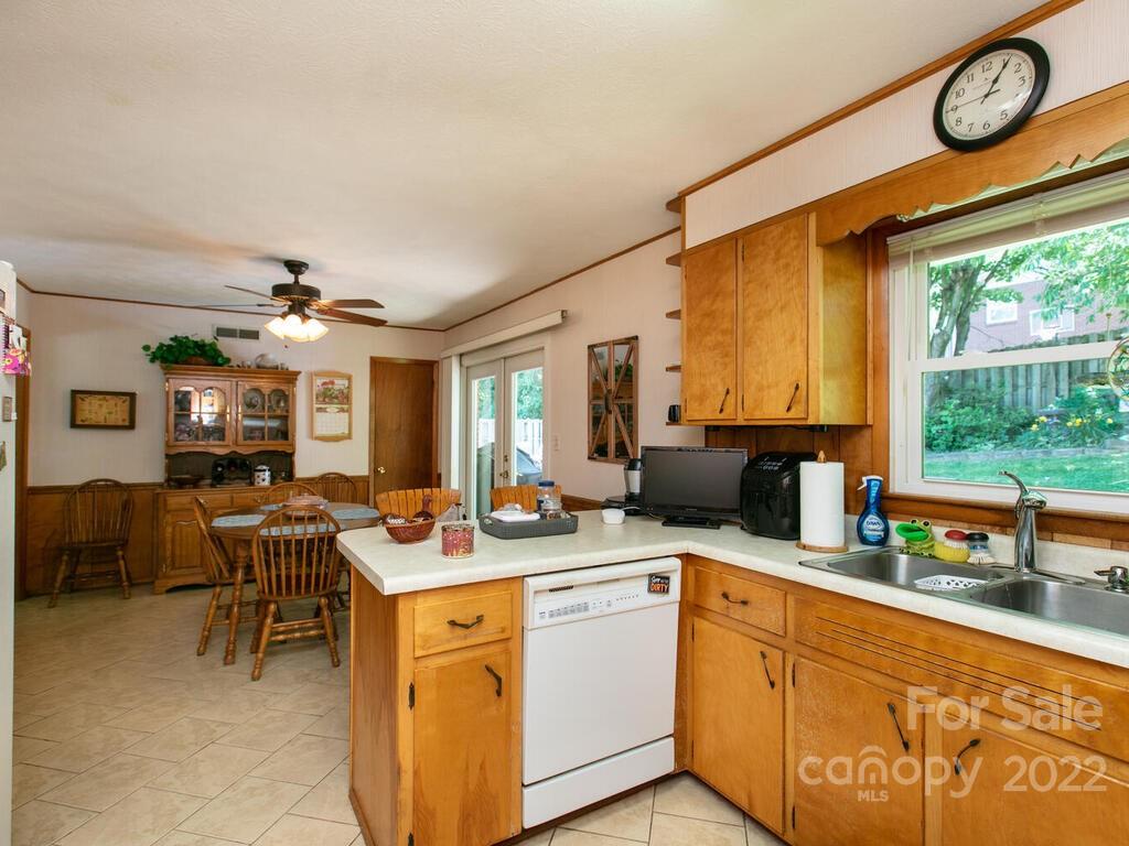 7 Parkwood Drive Arden NC 28704