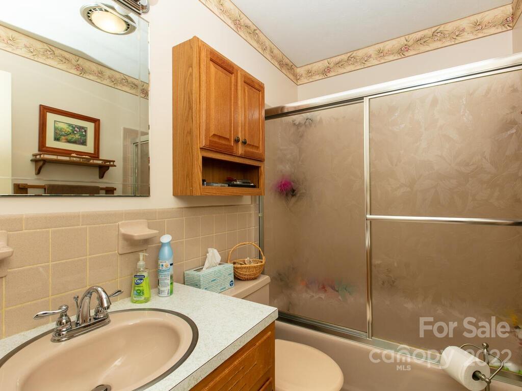 7 Parkwood Drive Arden NC 28704