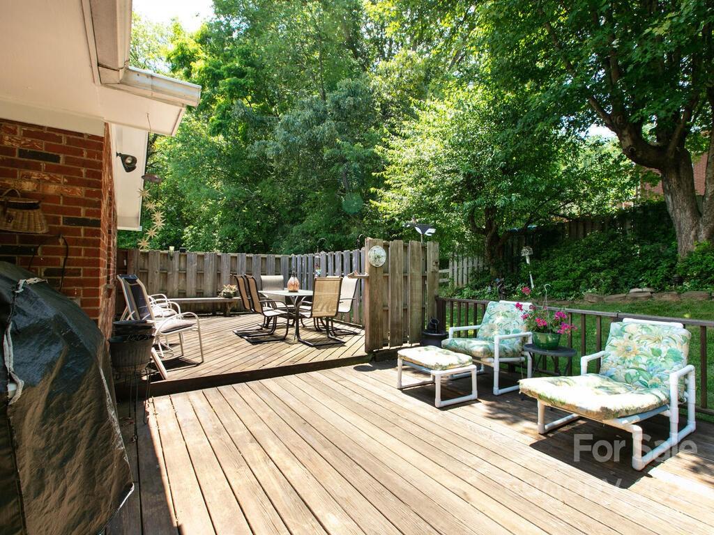 7 Parkwood Drive Arden NC 28704
