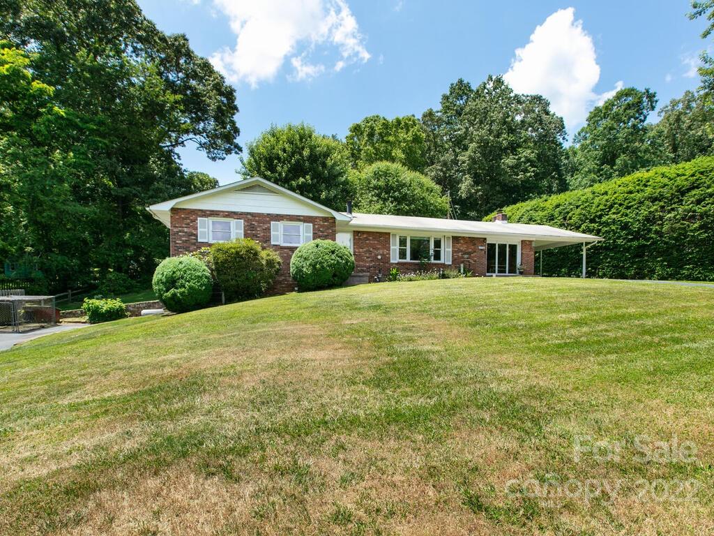 7 Parkwood Drive Arden NC 28704