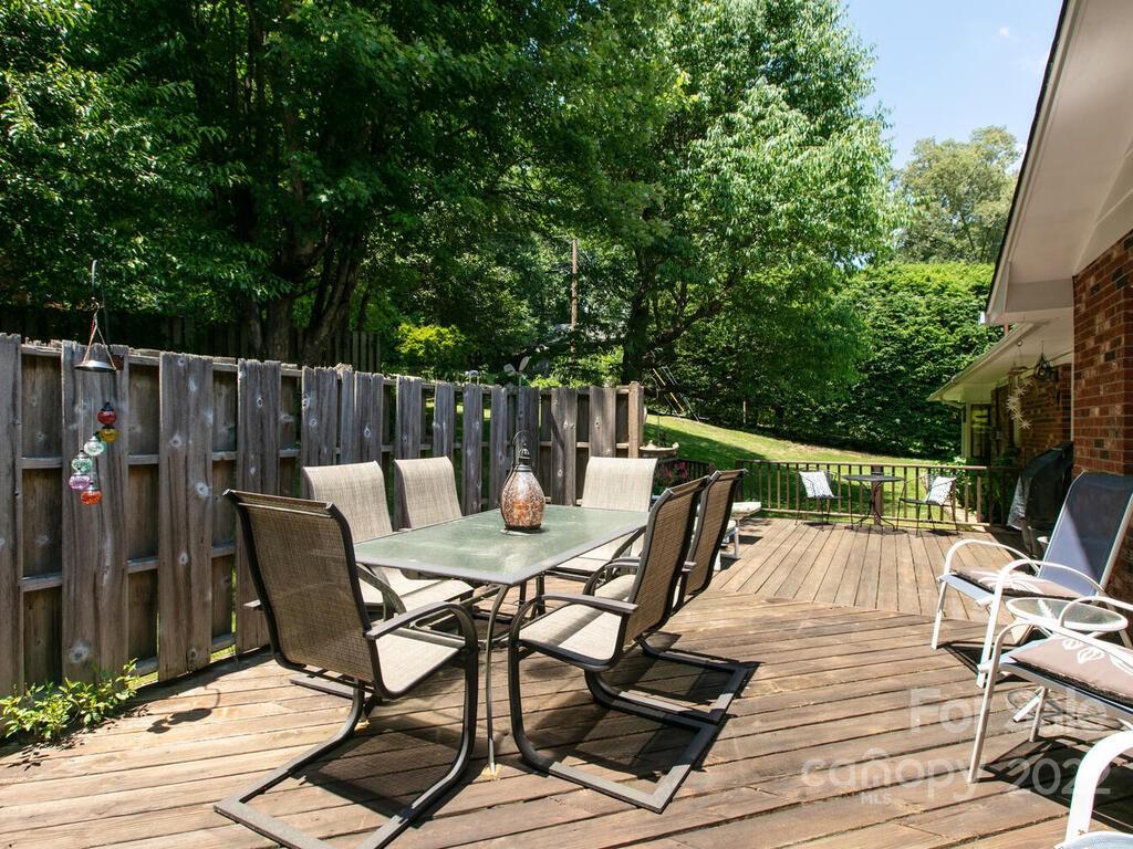 7 Parkwood Drive Arden NC 28704