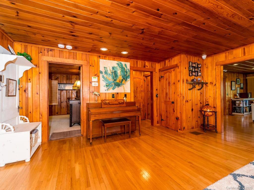 876 Walker Road Waynesville NC 28786