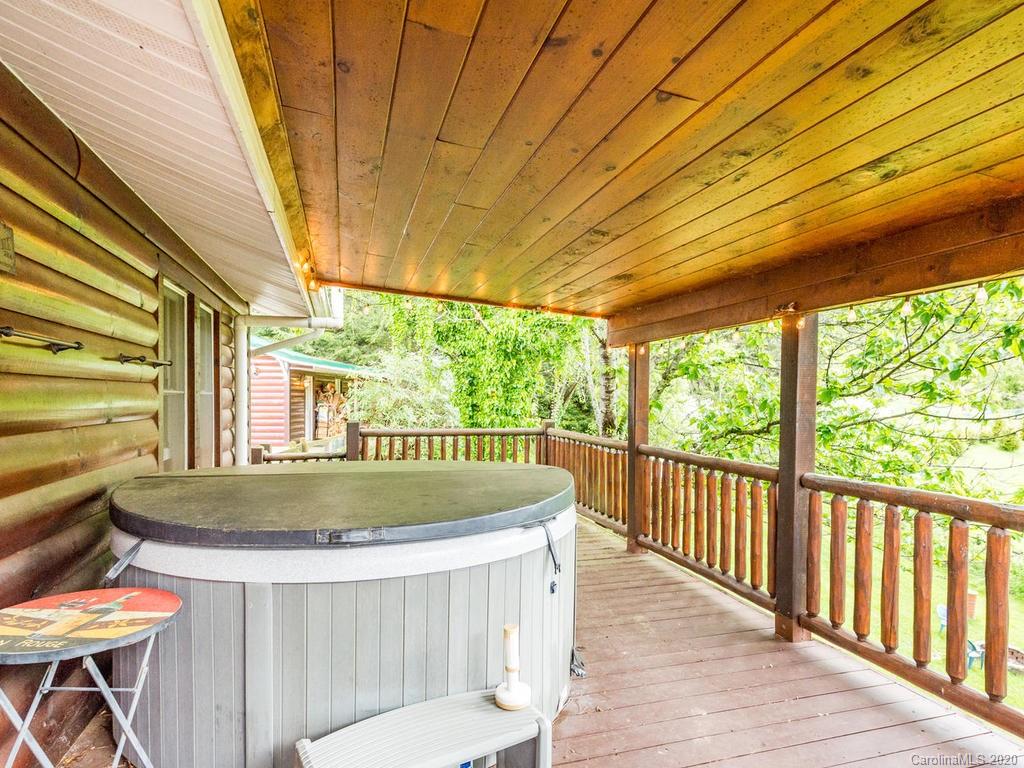 876 Walker Road Waynesville NC 28786