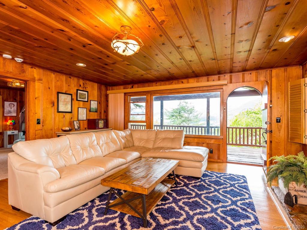 876 Walker Road Waynesville NC 28786