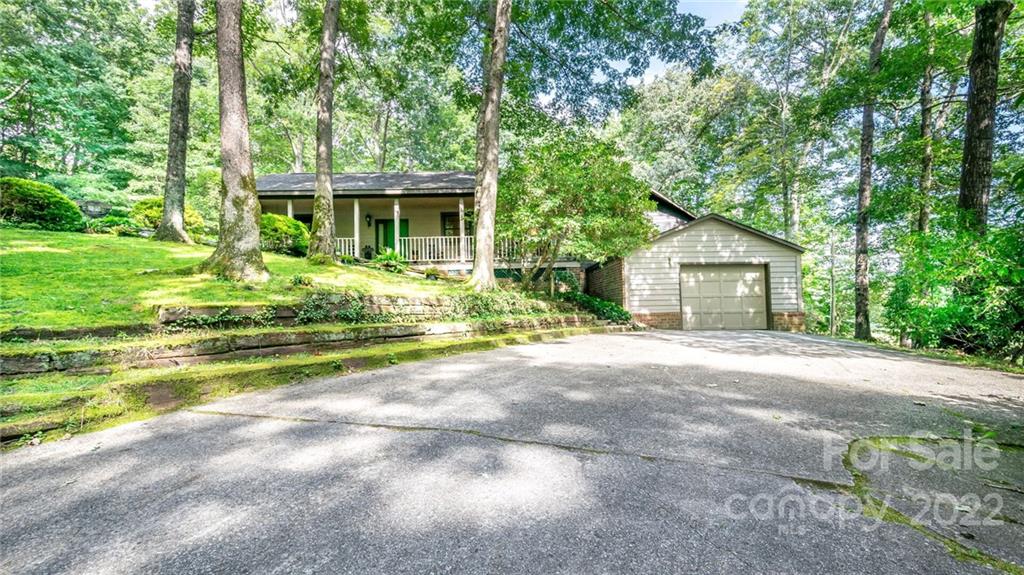 116 Deer Run Road Mills River NC 28759