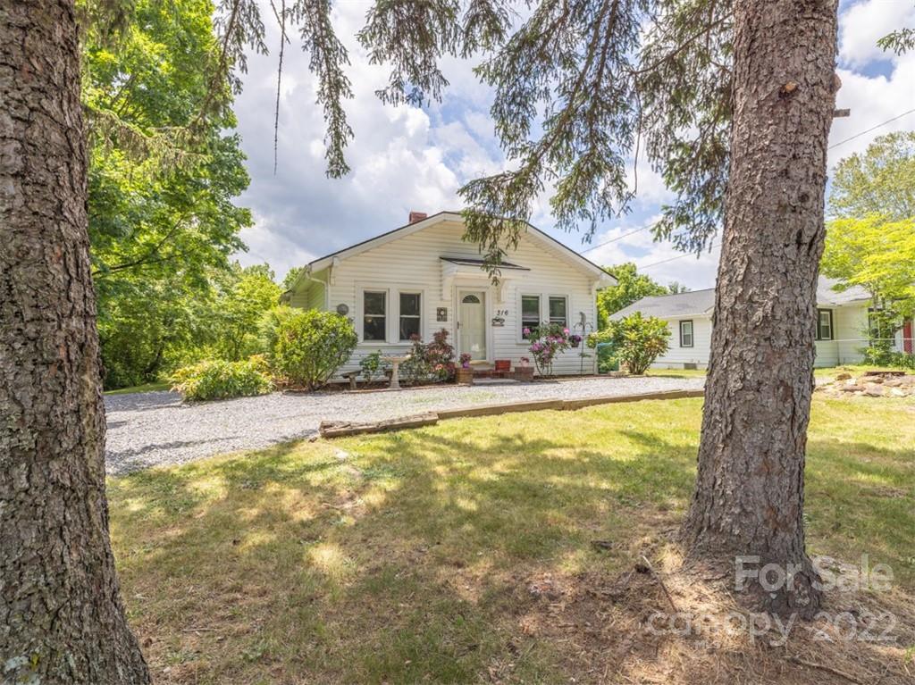 316 Bee Tree Road Swannanoa NC 28778