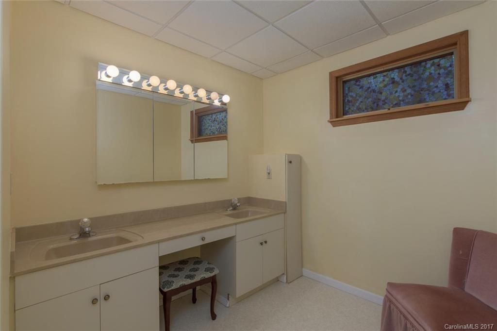 312 Patton Hill Road Swannanoa NC 28778