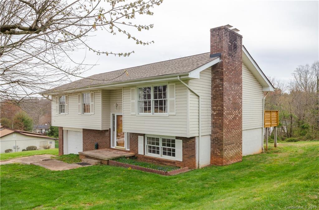 6 Fieldcrest Drive Candler NC 28715