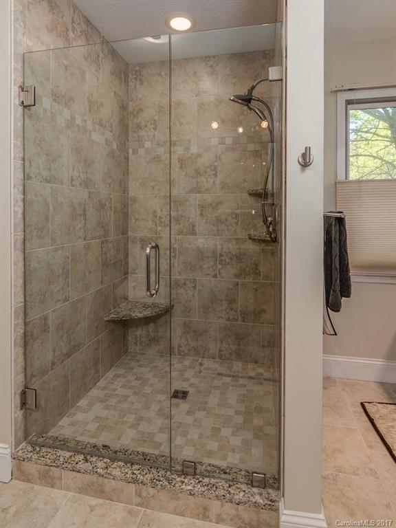32 Happy Trails Drive Barnardsville NC 28709