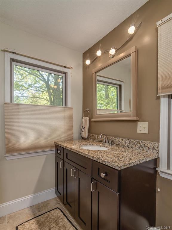 32 Happy Trails Drive Barnardsville NC 28709