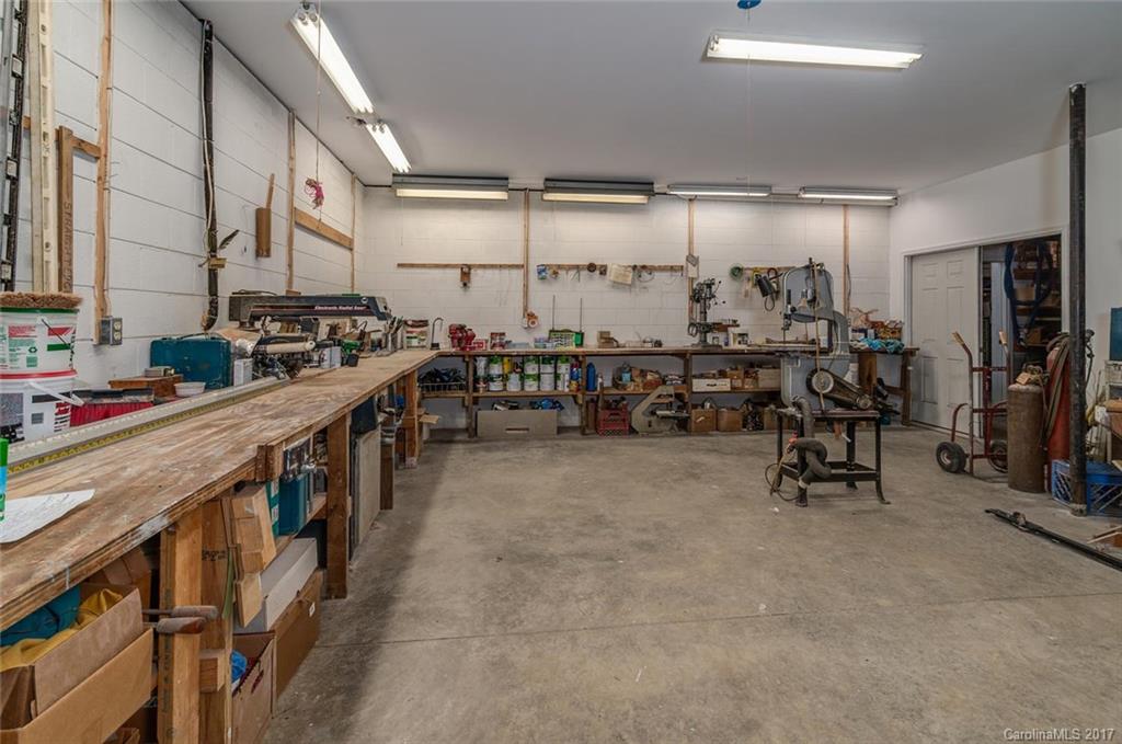 32 Happy Trails Drive Barnardsville NC 28709