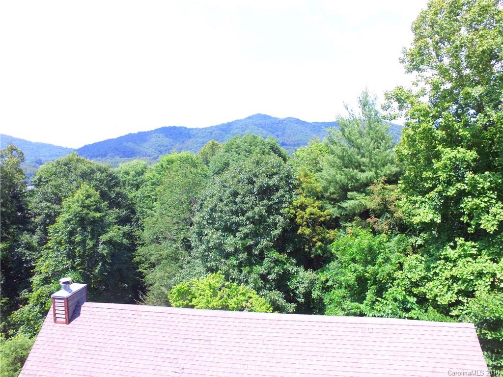 32 Happy Trails Drive Barnardsville NC 28709