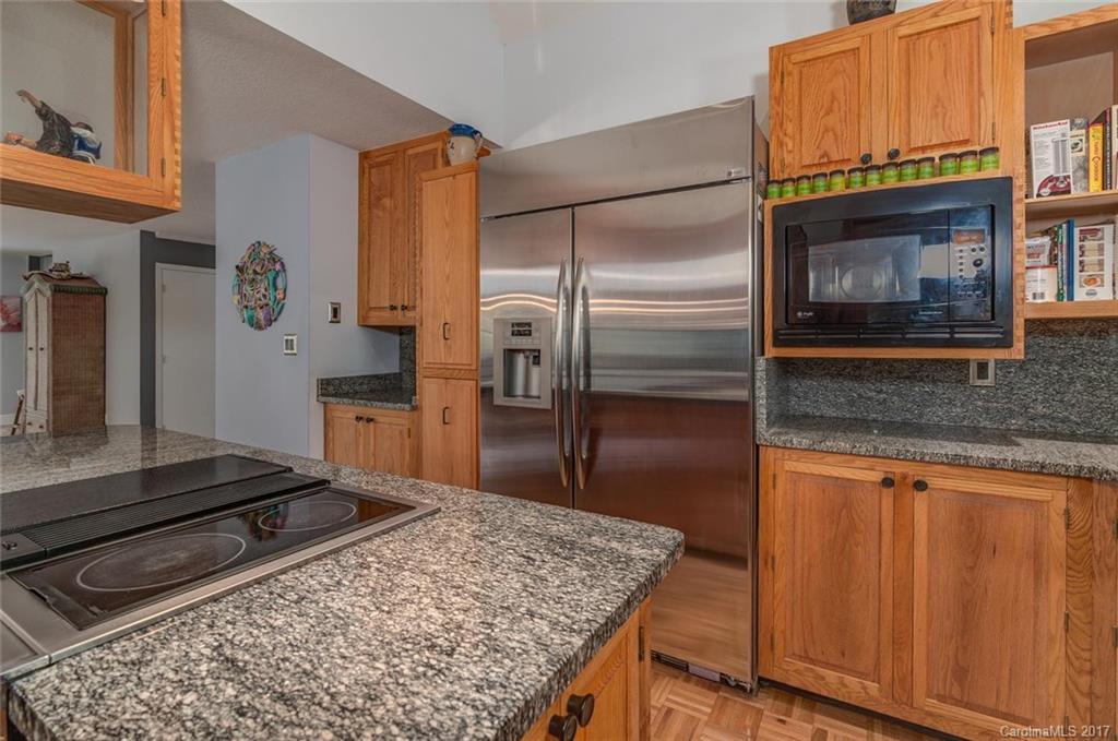 32 Happy Trails Drive Barnardsville NC 28709