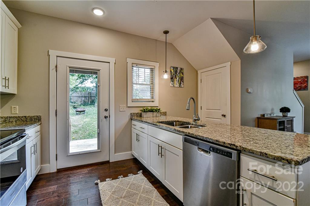 15 Kennesaw Street Asheville NC 28803