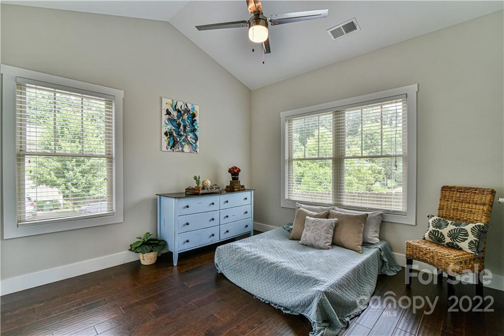 15 Kennesaw Street Asheville NC 28803