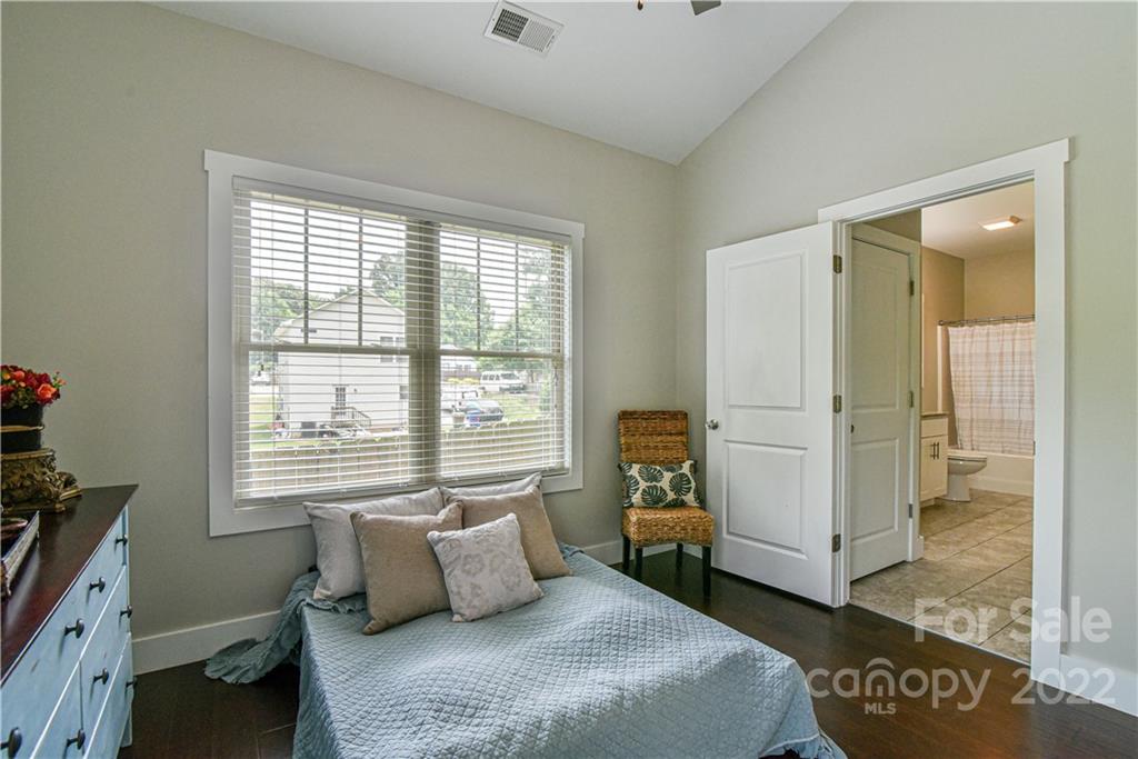 15 Kennesaw Street Asheville NC 28803