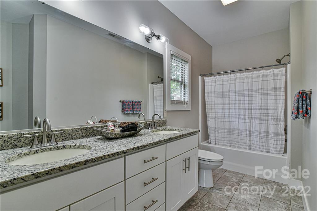 15 Kennesaw Street Asheville NC 28803