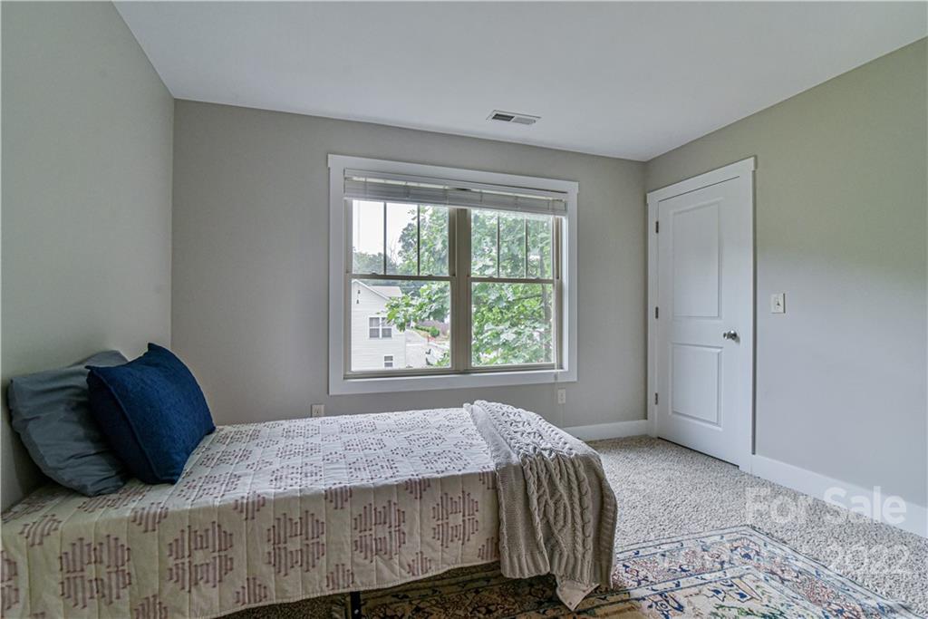 15 Kennesaw Street Asheville NC 28803
