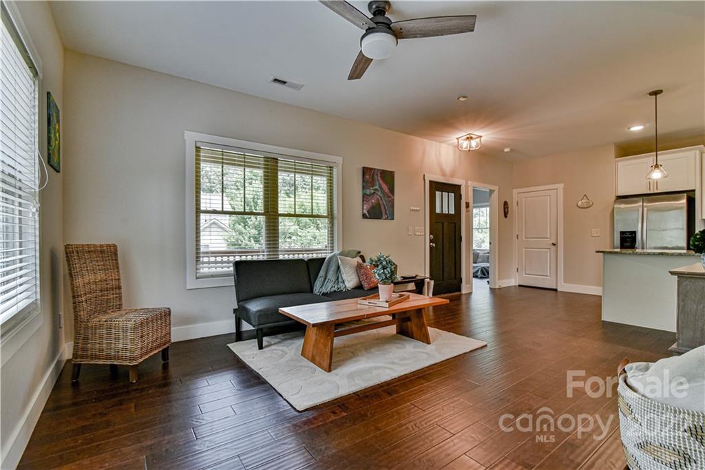 15 Kennesaw Street Asheville NC 28803