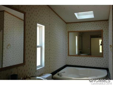 26 Renee Road Asheville NC 28806