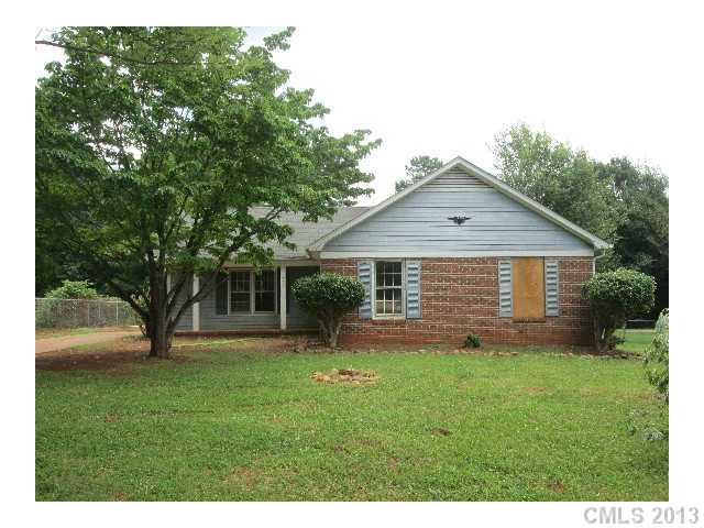 6706 Old Meadow Road Charlotte NC 28227