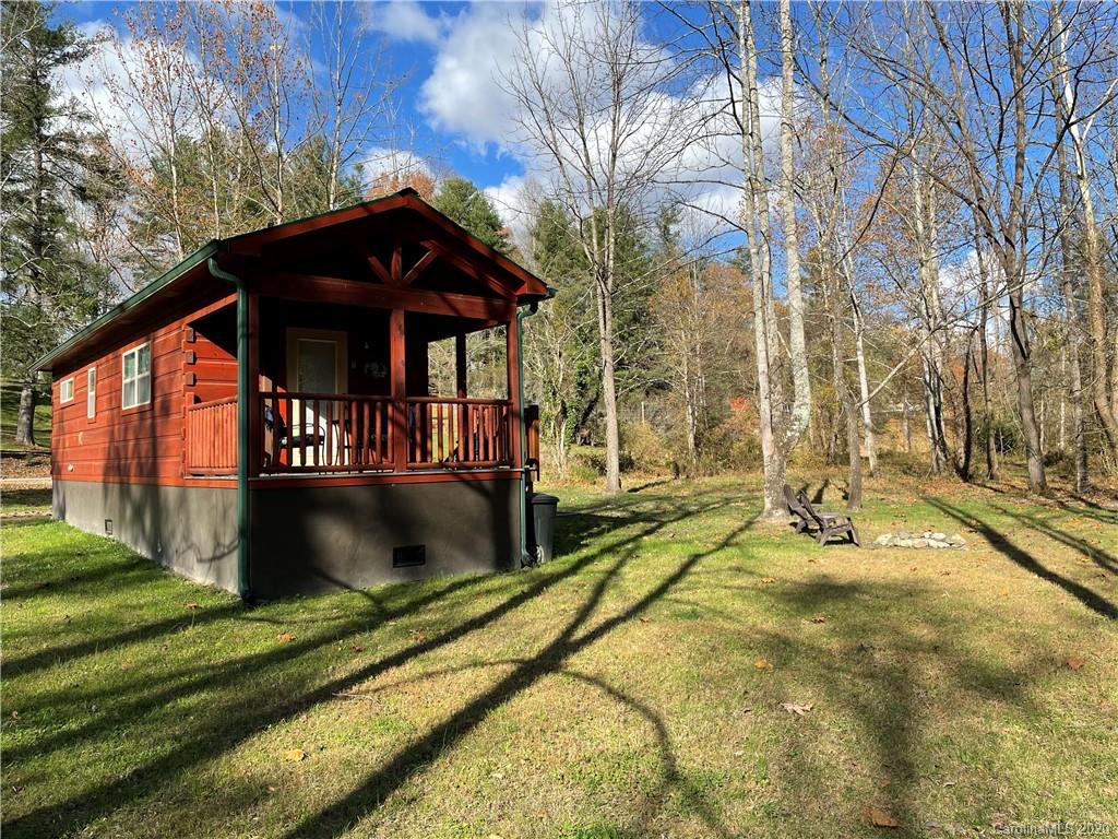 912 N Lakeside Drive Hendersonville NC 28739