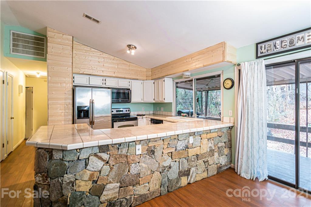 30 Woodhaven Drive Arden NC 28704