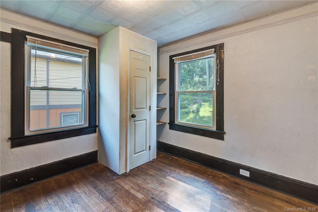 193 S Grove Street Asheville NC 28801