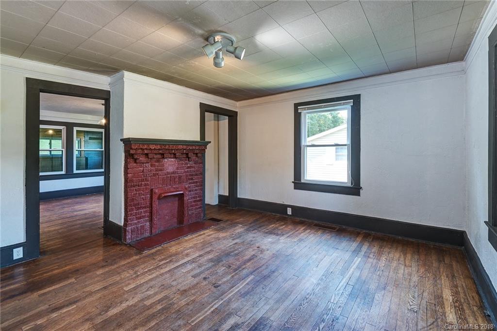 193 S Grove Street Asheville NC 28801
