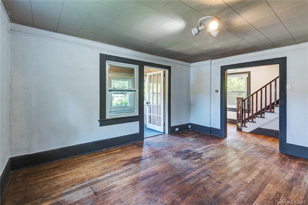 193 S Grove Street Asheville NC 28801