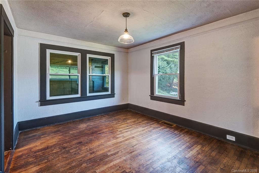 193 S Grove Street Asheville NC 28801