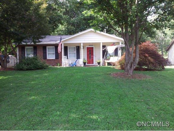 4 Waterford Court Asheville NC 28806