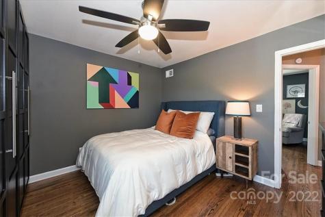 4327 Walker Road Charlotte NC 28211