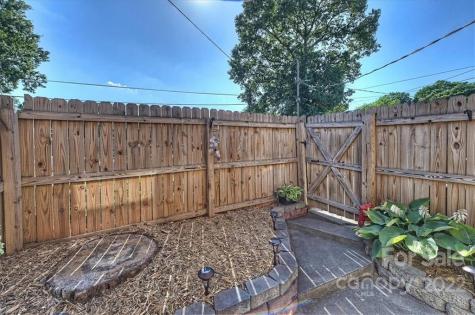 4327 Walker Road Charlotte NC 28211