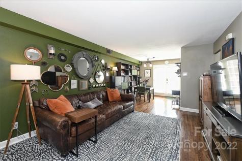 4327 Walker Road Charlotte NC 28211