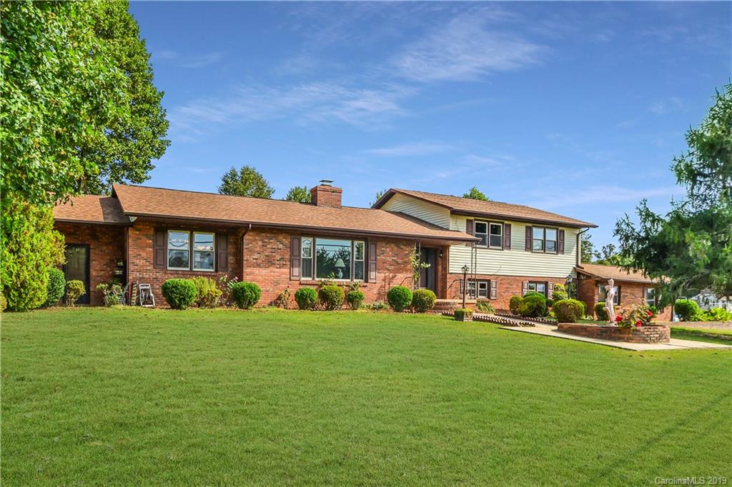 1689 Hankins Road Marion NC 28752
