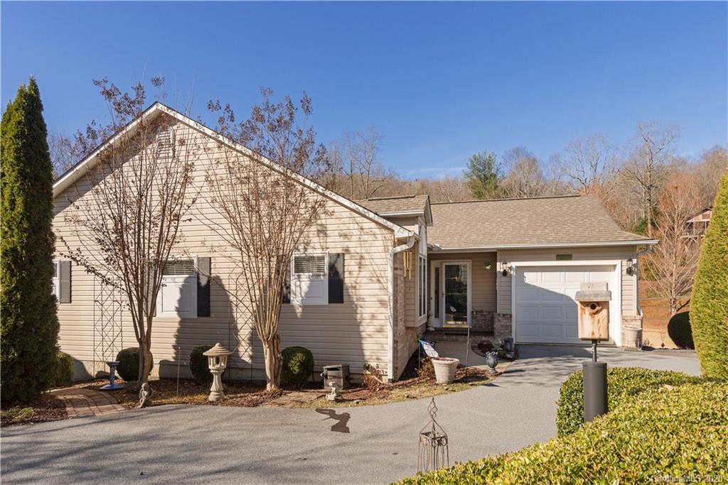 45 Putter Court Hendersonville NC 28739
