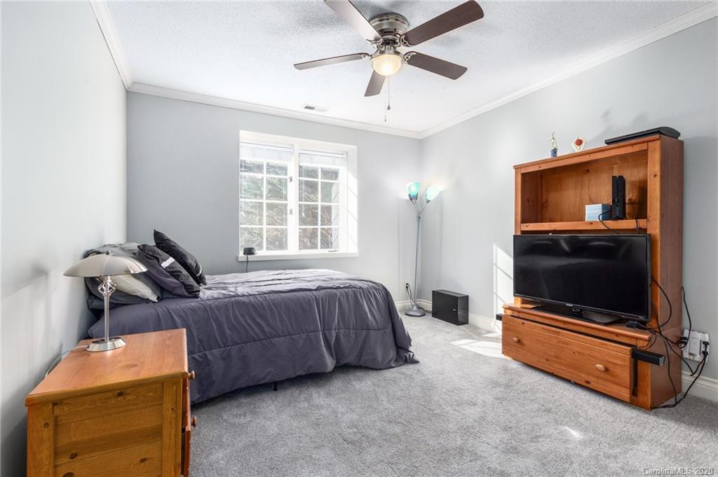 1213 Saint Charles Court Asheville NC 28803