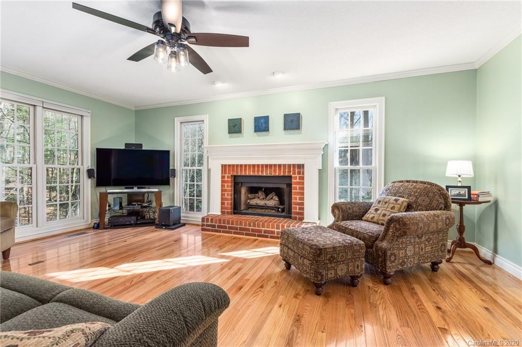 1213 Saint Charles Court Asheville NC 28803
