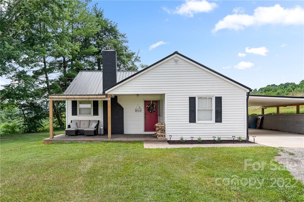4 Noah's Valley Leicester NC 28748