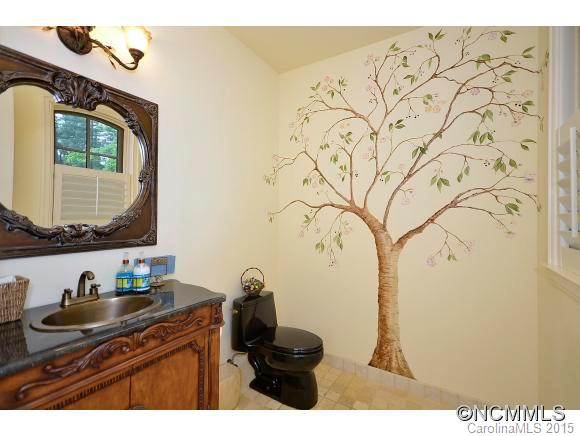 23 Hemlock Road Asheville NC 28803