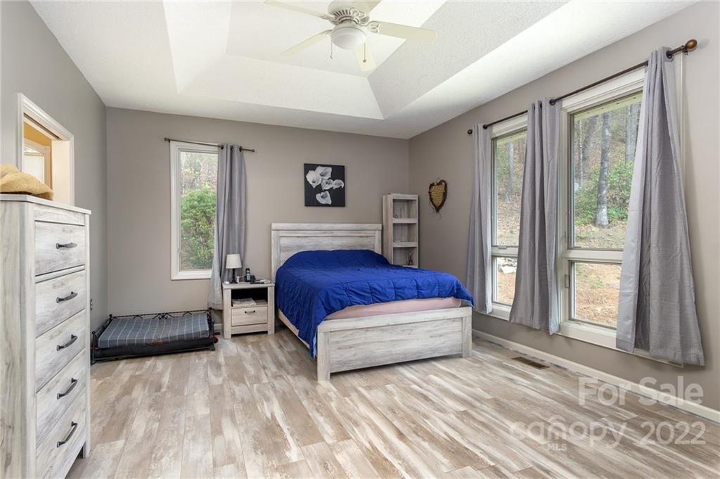 1424 Wolf Pen Road Old Fort NC 28762