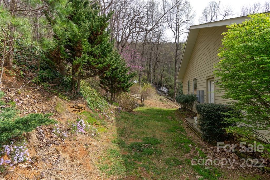 1424 Wolf Pen Road Old Fort NC 28762