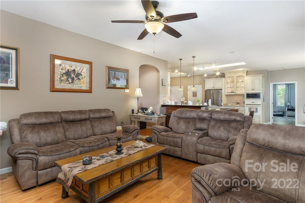 1424 Wolf Pen Road Old Fort NC 28762