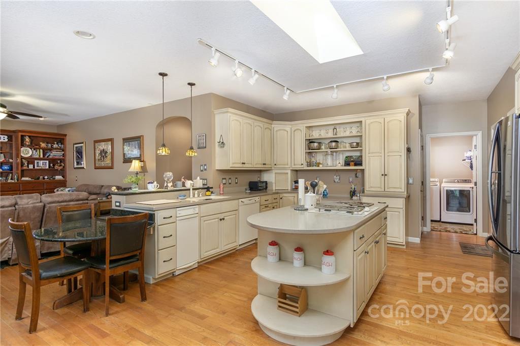 1424 Wolf Pen Road Old Fort NC 28762